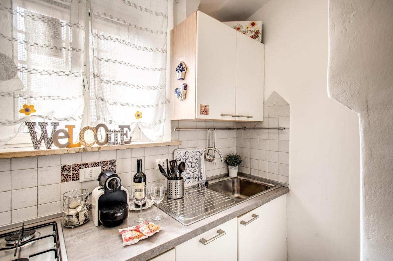4C Colosseo Holidays Apartment โรม ภายนอก รูปภาพ