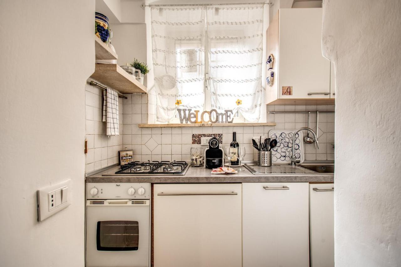 4C Colosseo Holidays Apartment โรม ภายนอก รูปภาพ